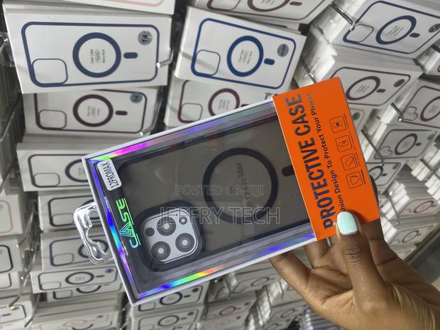 Casekoo iPhone 12 Pro Max Magsafe Translusent Black Case - thumbnail 2