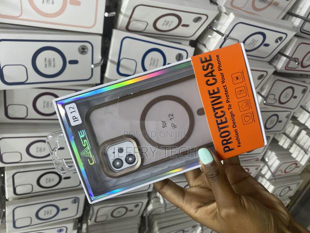 Supfine iPhone 12 Translucent Mate Brown Magsafe Case - thumbnail 3