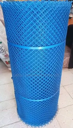 Blue Chicken Wire Mesh Roll 1x25m