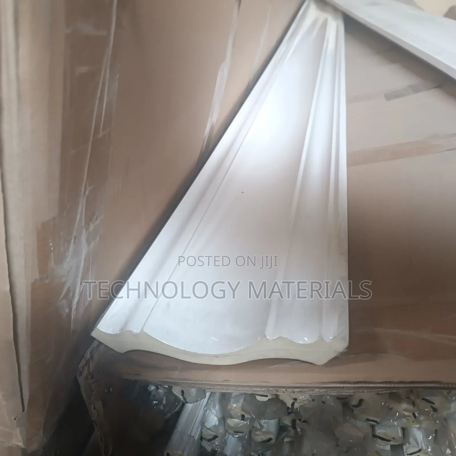 Pu Cornice 7 Inch