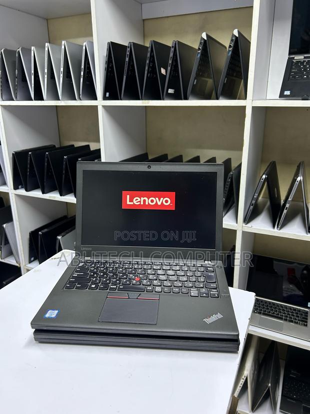 Laptop Lenovo ThinkPad X260 8GB Intel Core I5 SSD 256GB - main view