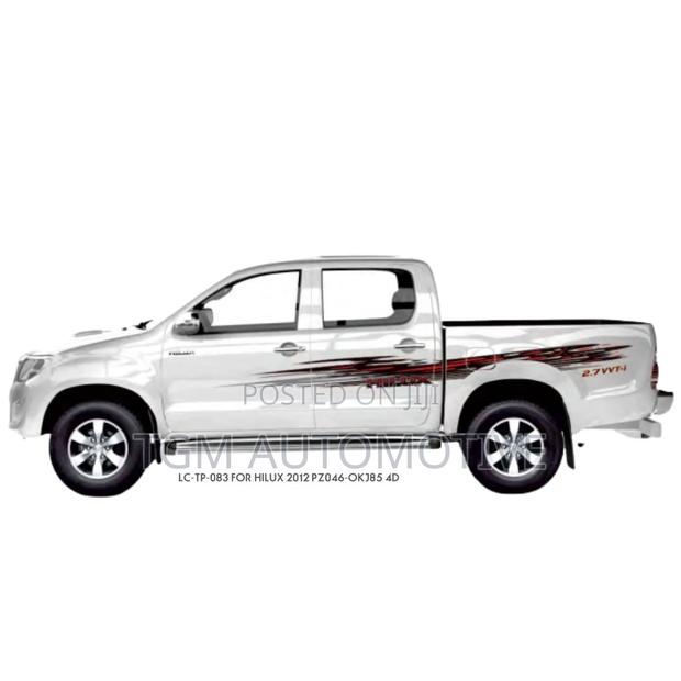 Body Sticker Hilux 2012 4d