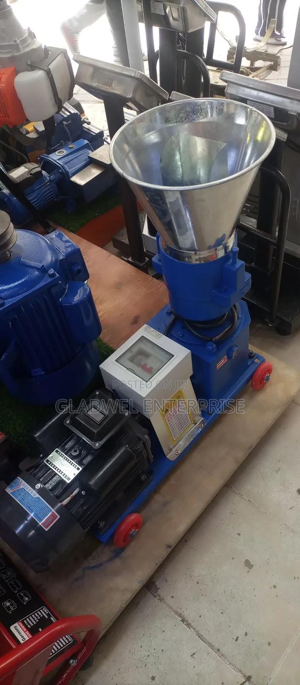 Feed Pellet Machine/Electric Pelletizer Machine 150kg/Hr
