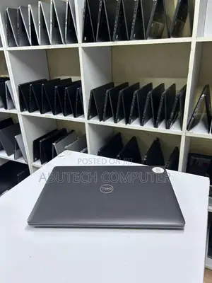 Laptop Dell Latitude 5300 16GB Intel Core I7 SSD 512GB