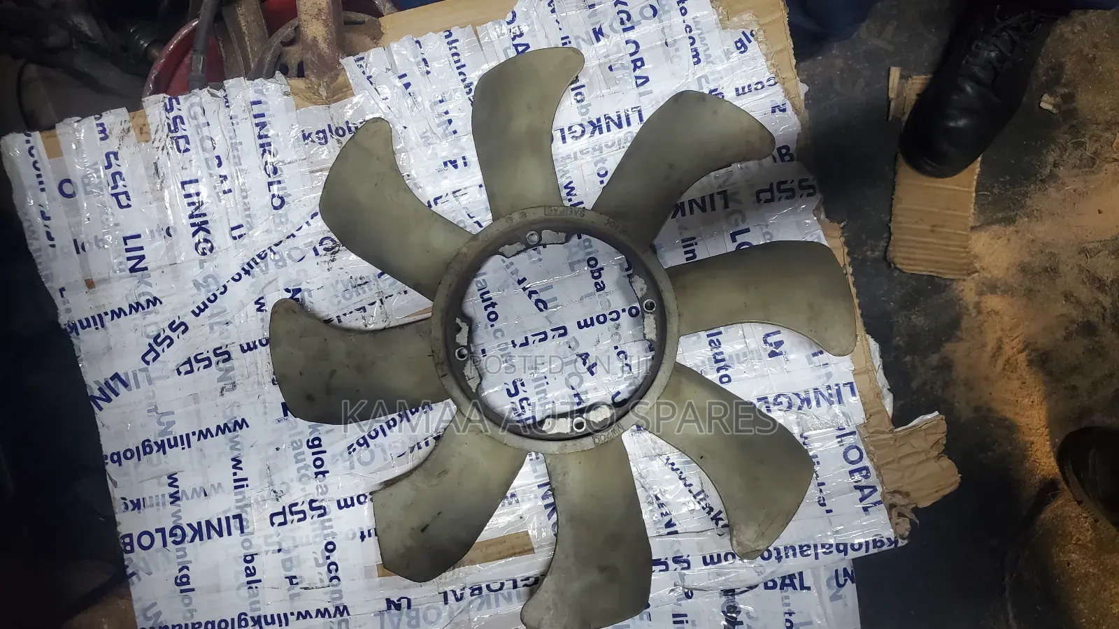 Nissan Caravan Z30 Fan Blade