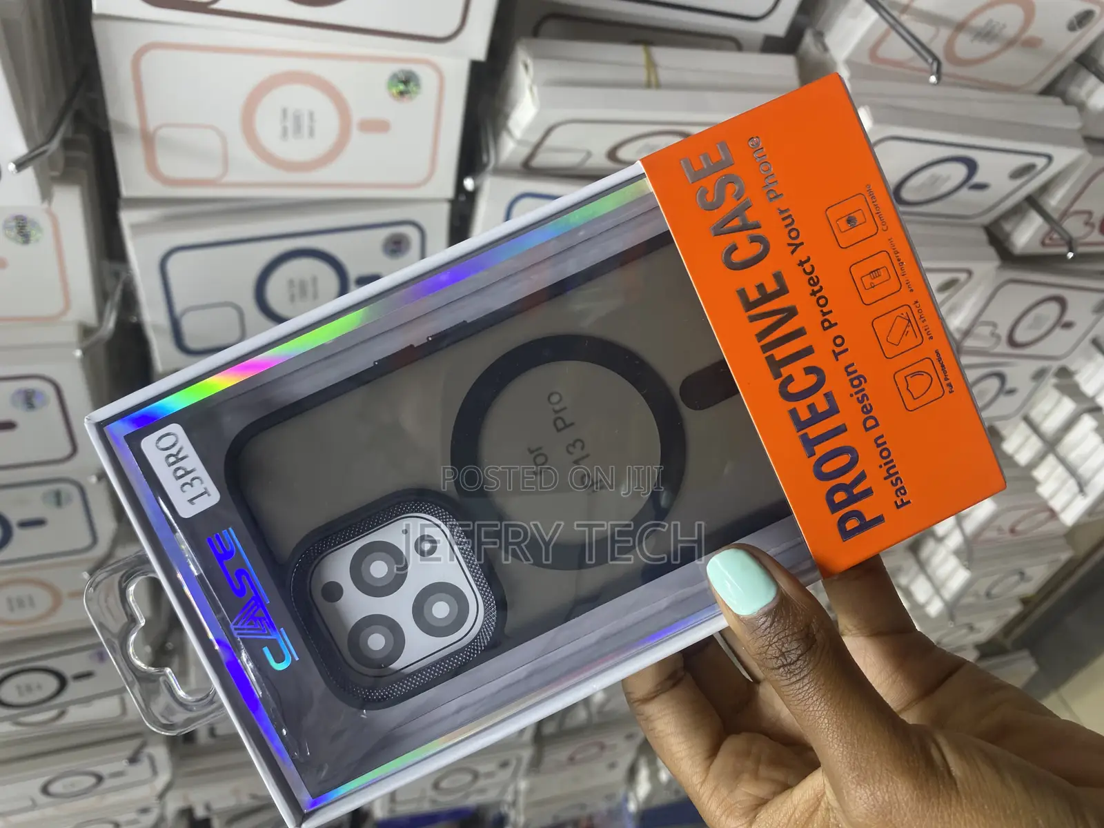 Sapara iPhone 13 Pro Translucent Mate Black Magsafe Case