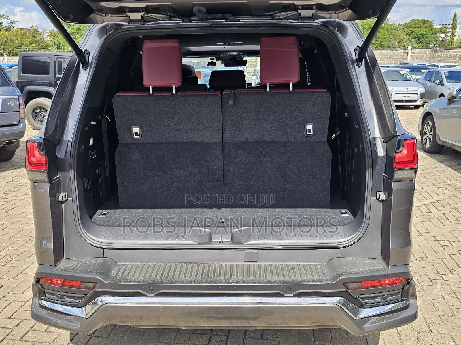 Lexus LX 2024 Gold