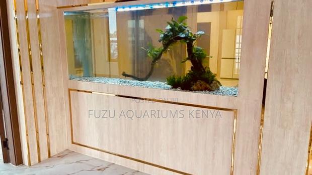 Bespoke Living Walls – Aquariums for Luxury Interiors