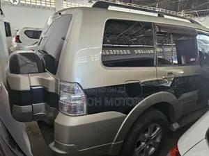 Mitsubishi Pajero 2017 Brown