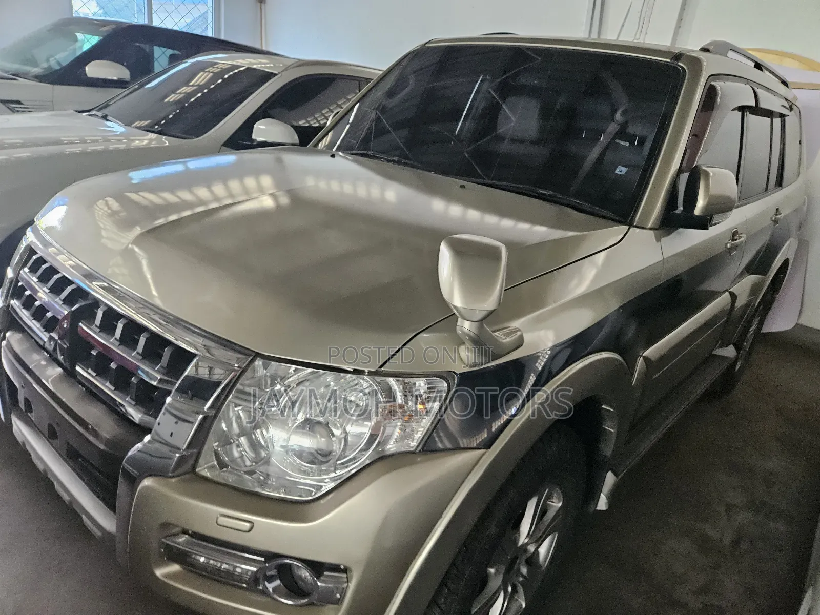 Mitsubishi Pajero 2017 Brown
