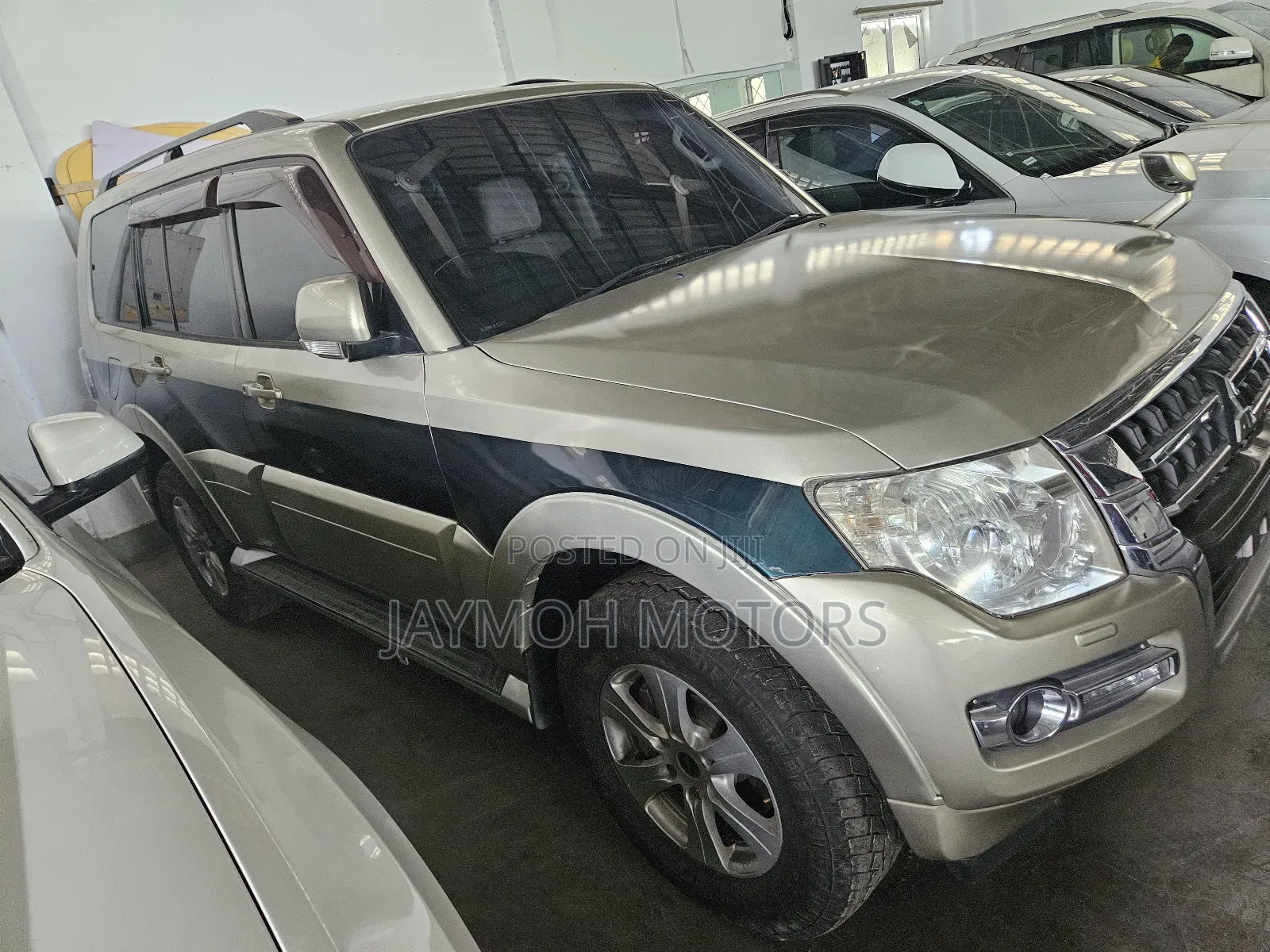 Mitsubishi Pajero 2017 Brown