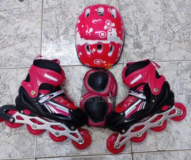 Skate Shoes All Sizes and Different Colors Available