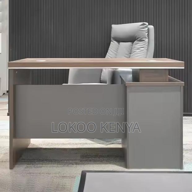 Office Desk: 1400mm Boss Executive Office Desk - thumbnail 2