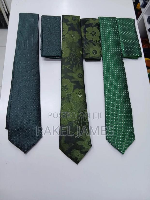 Polkadot Ties With Pocket Square - thumbnail 2