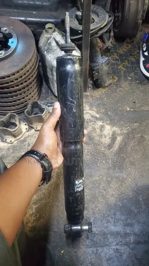Nissan Nv 350 Shocks Ex Japan Both Front and Rear
