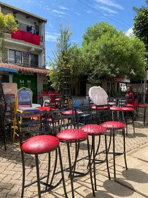 Restaurant And Bar High Sinatabu Chairs