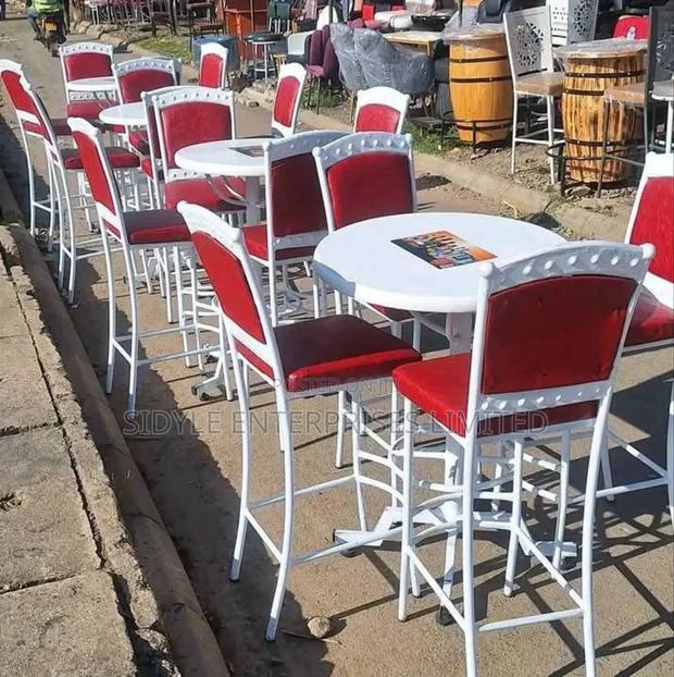 Sina Tabu High Stool Bar/Hotel Set