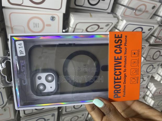 Capraro iPhone 14 Translucent Mate Black Magsafe Case - main view