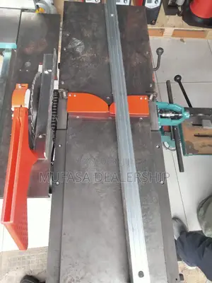 Craftman's Woodworking Machine