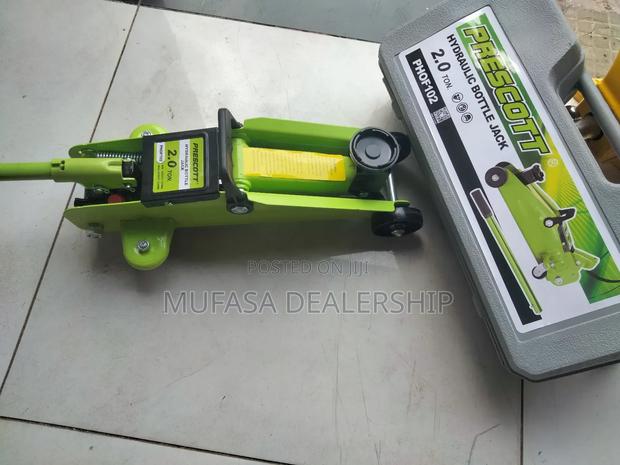 2t Bottle Jack - main view