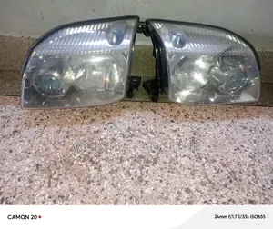 X-Trail Nt 30 Headlight Non Zenon