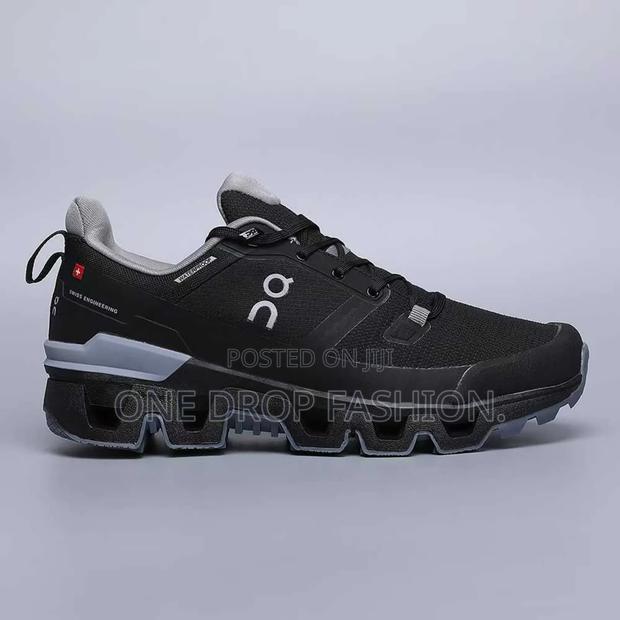 Cloud Wander Waterproof Shoes - thumbnail 3