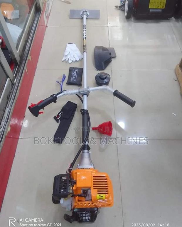 2 Stroke Petrol Brush Cutter - main view