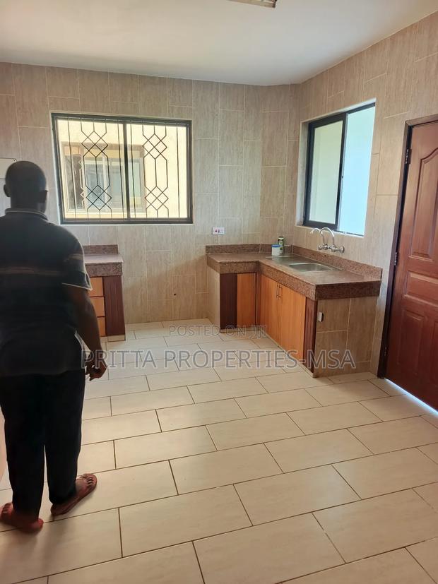 3bdrm Apartment in Affluent Nyali for rent - thumbnail 7