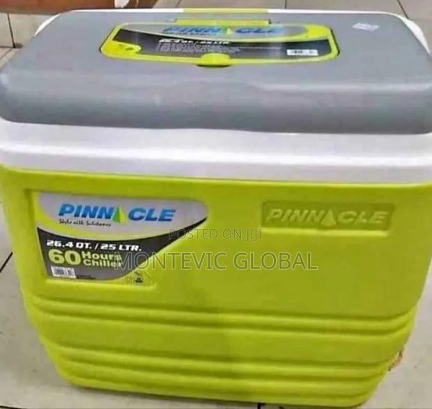 25litres Pinnacle Cooler Box - main view