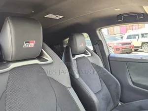 Toyota Yaris 2021 Pearl