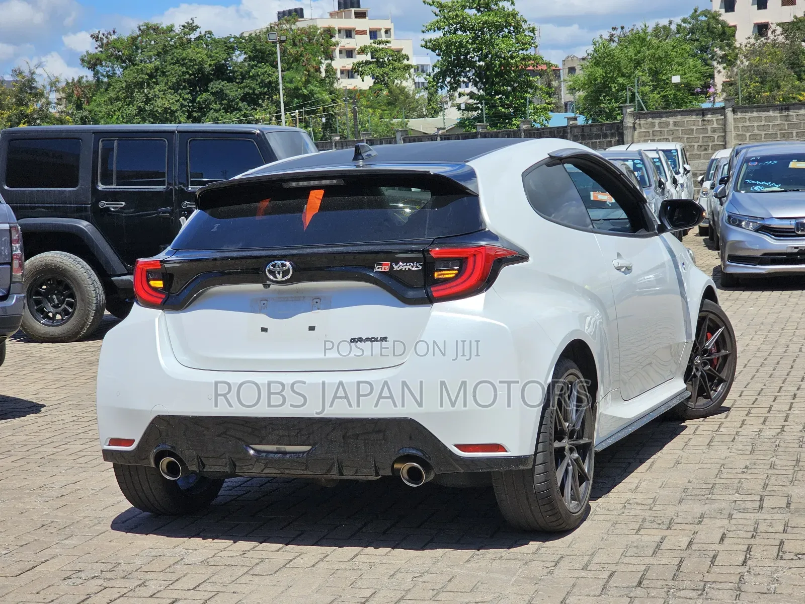 Toyota Yaris 2021 Pearl