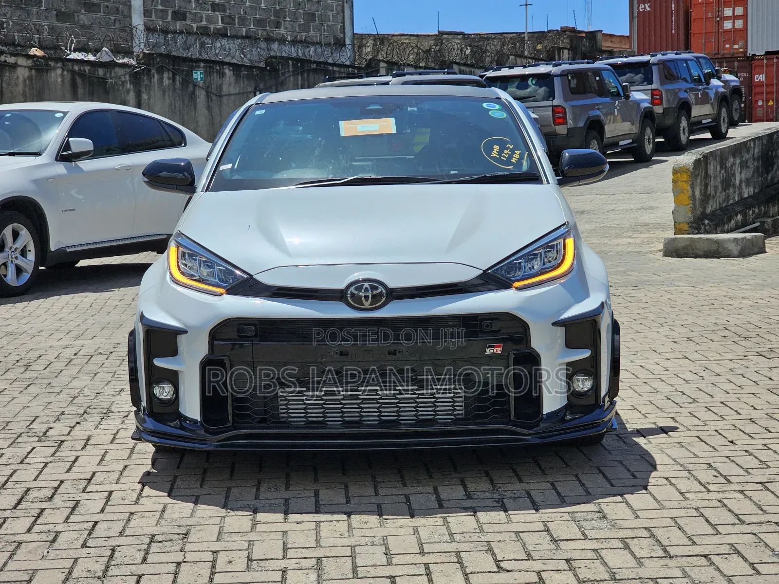 Toyota Yaris 2021 Pearl