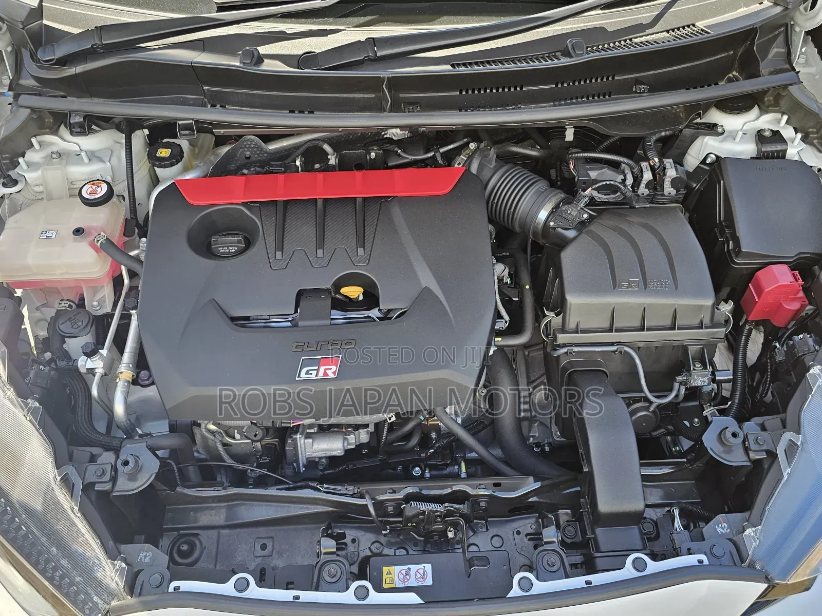 Toyota Yaris 2021 Pearl