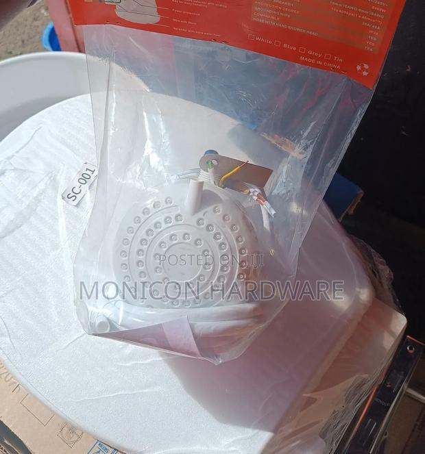 Shower Head Brand New - main view