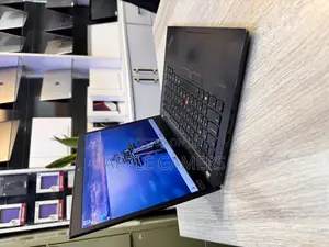 Laptop Lenovo ThinkPad T14s Gen 2 16GB Intel Core i5 SSD 512GB
