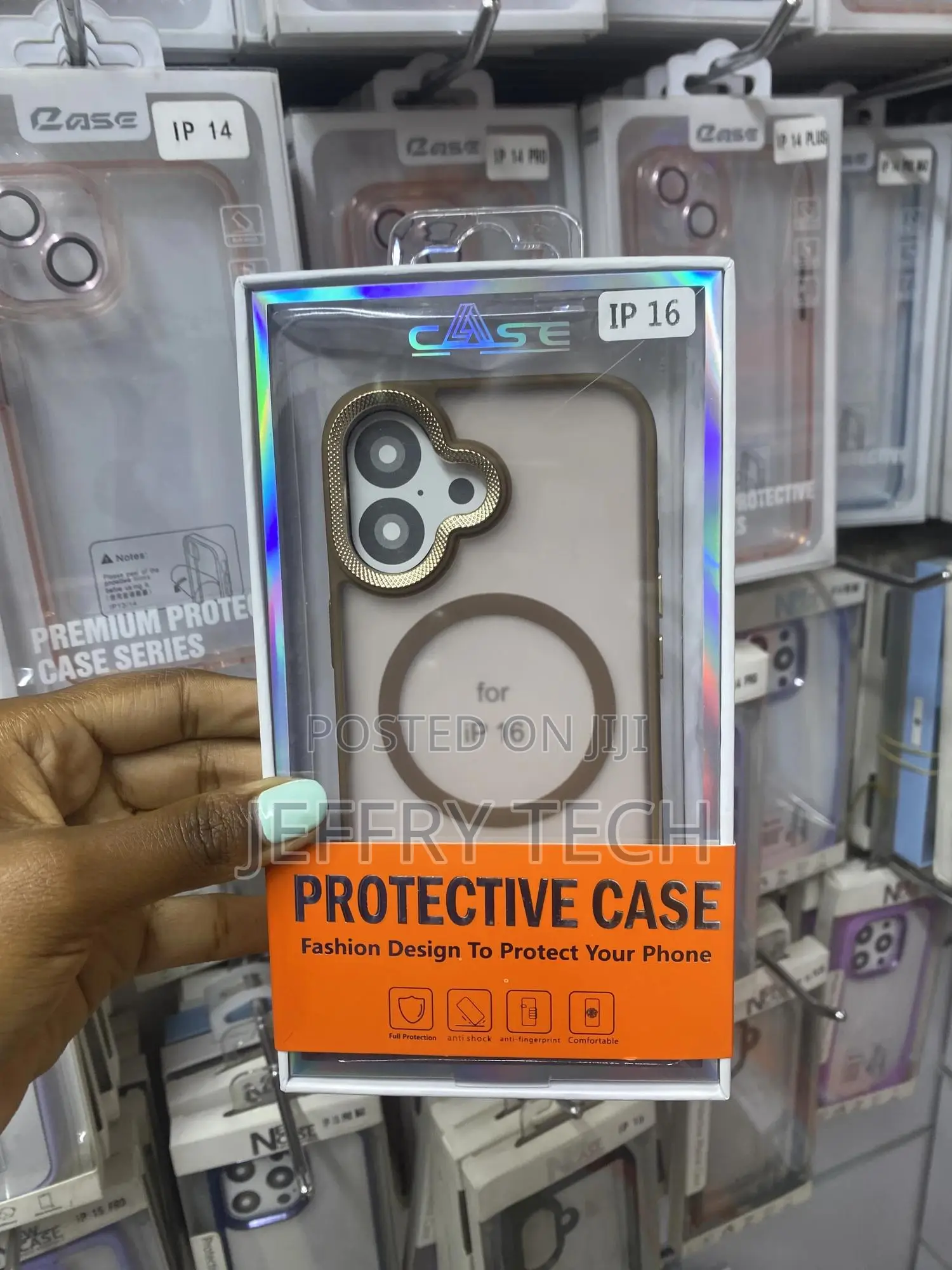 Capraro Translucent Matte Brown iPhone 16 Magsafe Case