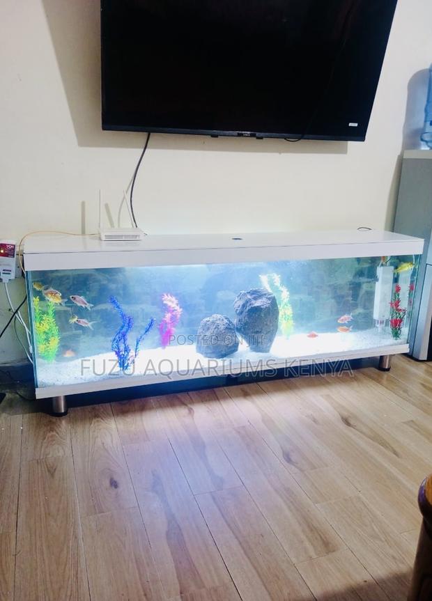 Aquarium Tv Console – Lit From Within - main view