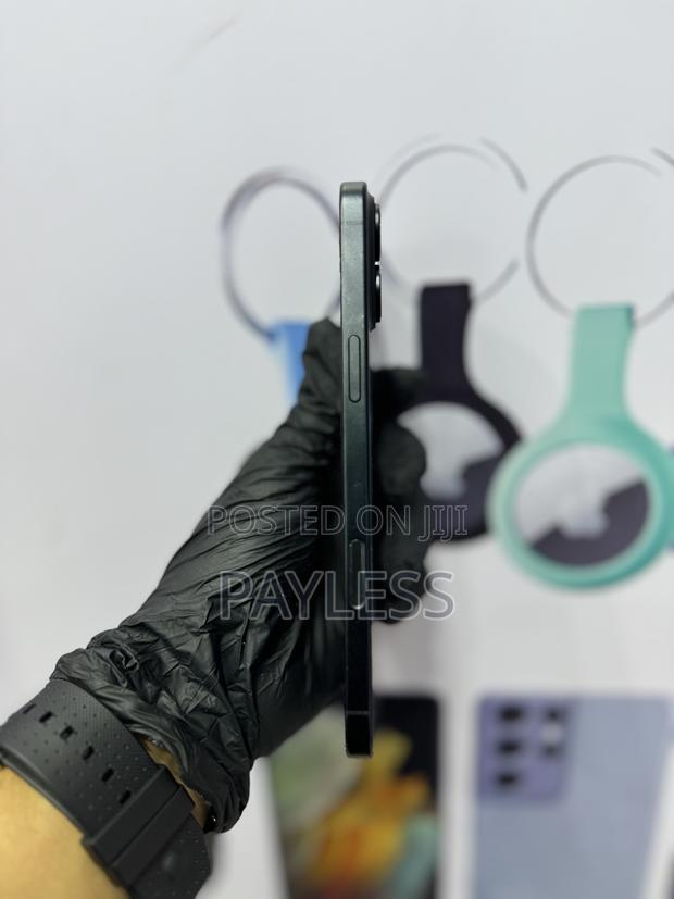 Apple iPhone 16 Plus 256 GB Black - thumbnail 3