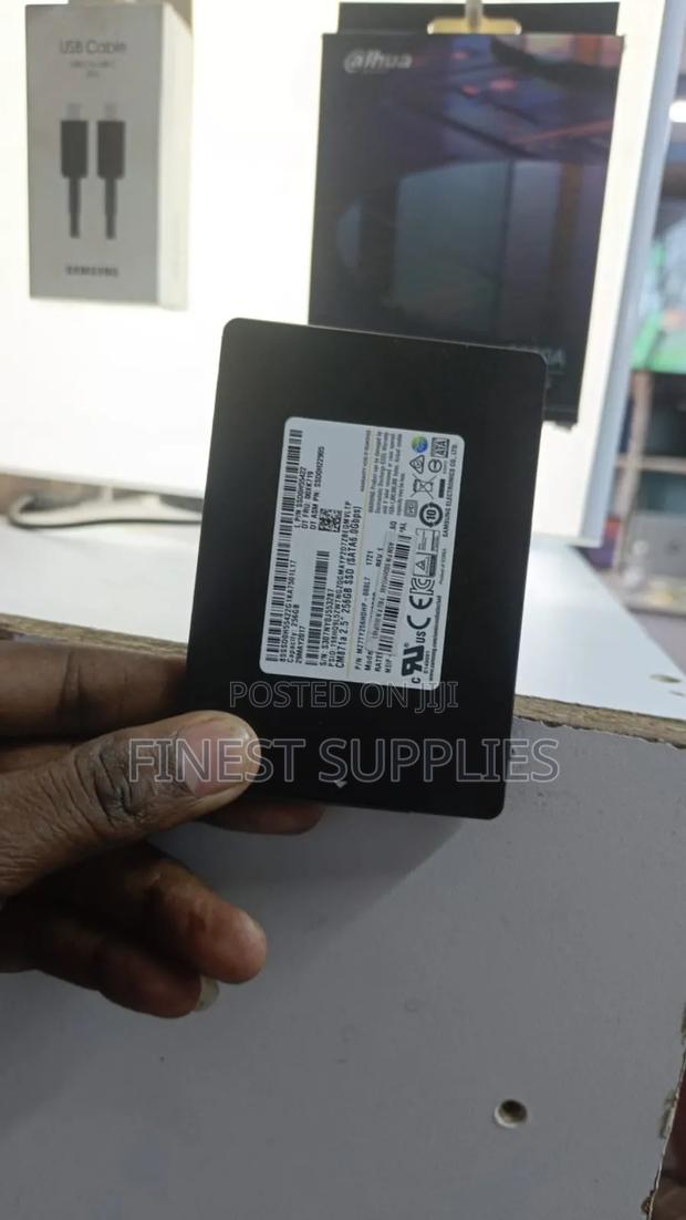 256gb 2.5 SSD for Laptop