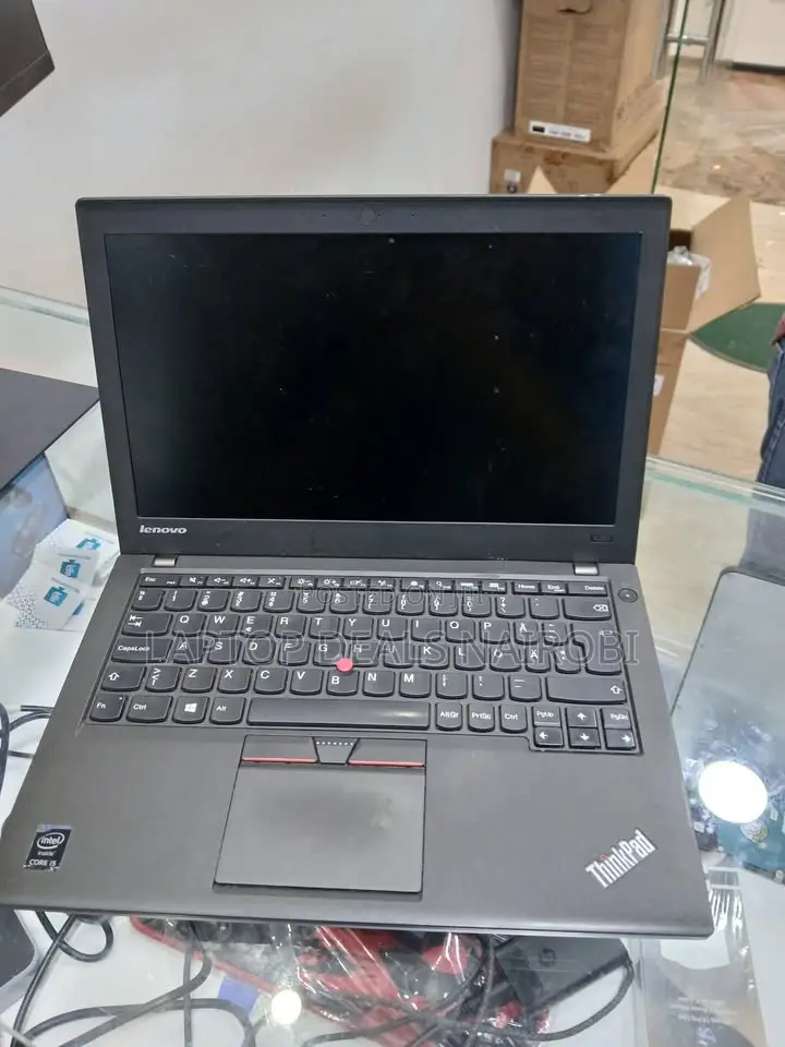 Laptop Lenovo ThinkPad X250 8GB Intel Core I5 SSD 256GB
