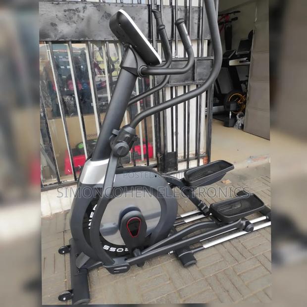 Merc Cross Trainer - main view