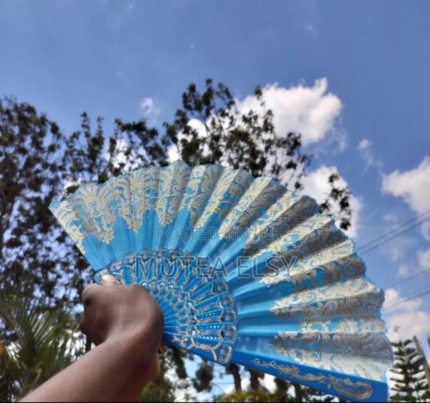 Ocean Blue Ladies Medium Fan. - thumbnail 2