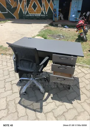 Office Chair Without Headrest Plus Office Desk