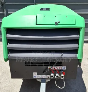 Compressor New 2023 Doosan 4-Cyl Diesel 15bars 140 CFM Ex-Uk