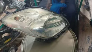 Toyota Vits 2008 Headlight
