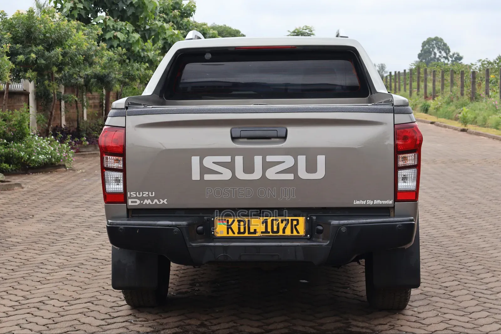 Isuzu D-MAX 2022 Silver