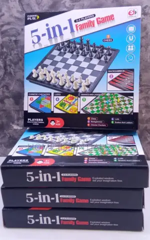 *5 in 1 Family Board Game*