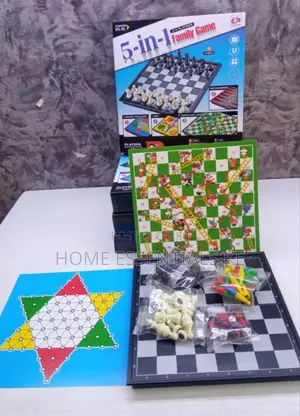 *5 in 1 Family Board Game*