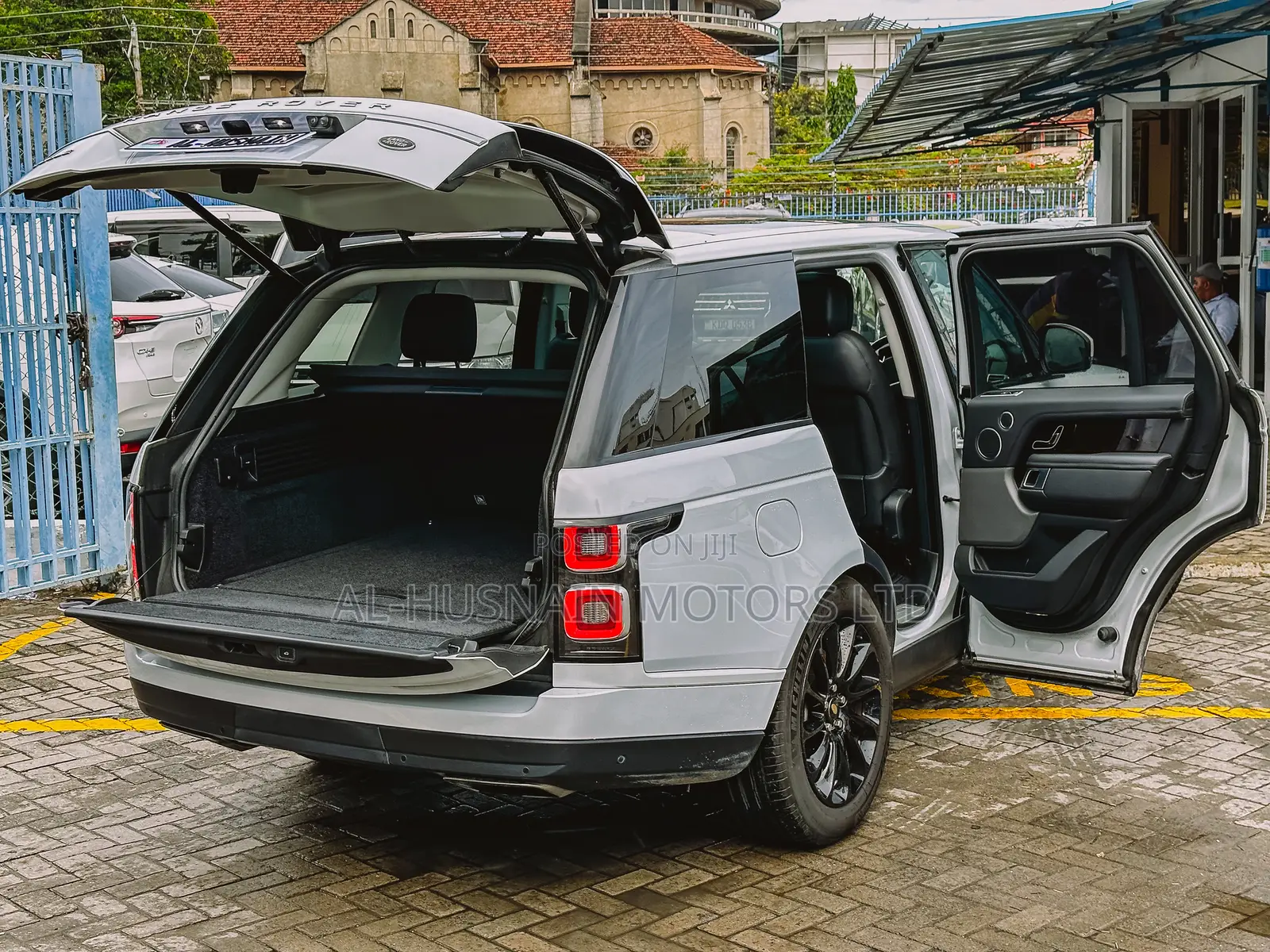 Land Rover Range Rover Vogue 2020 Pearl