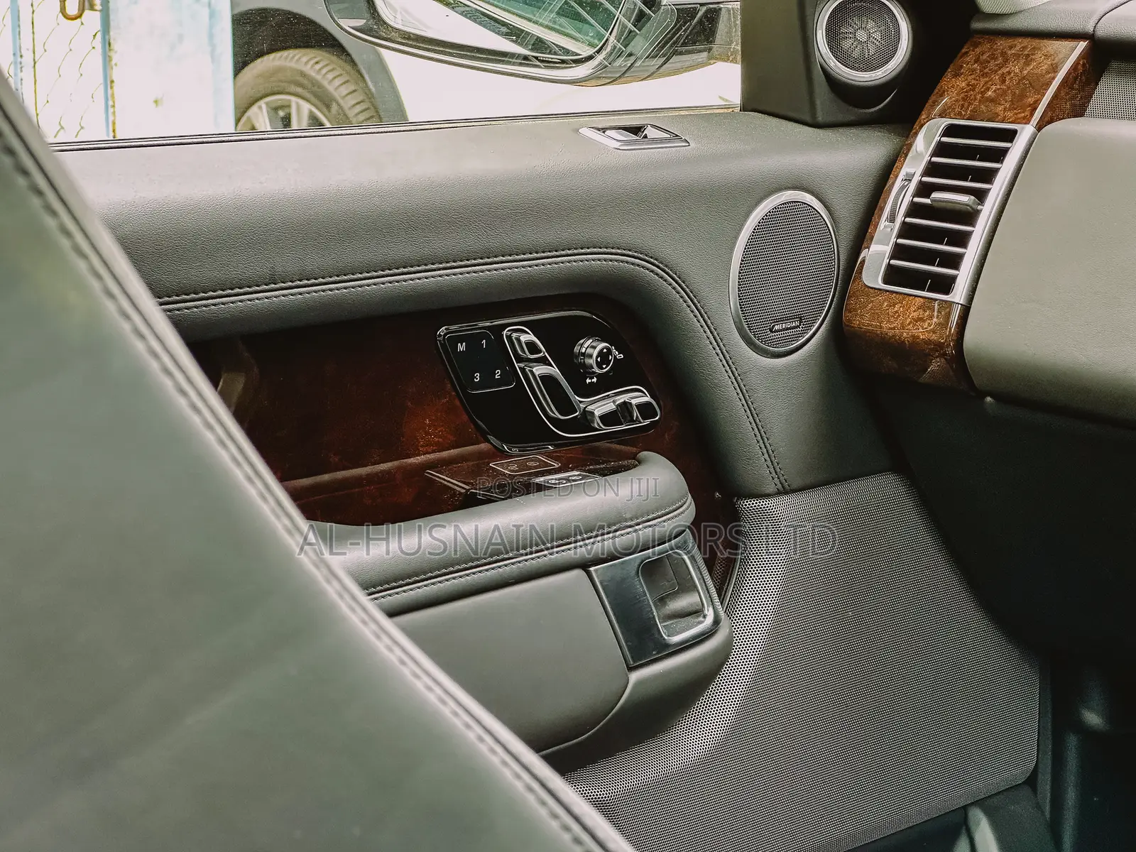 Land Rover Range Rover Vogue 2020 Pearl